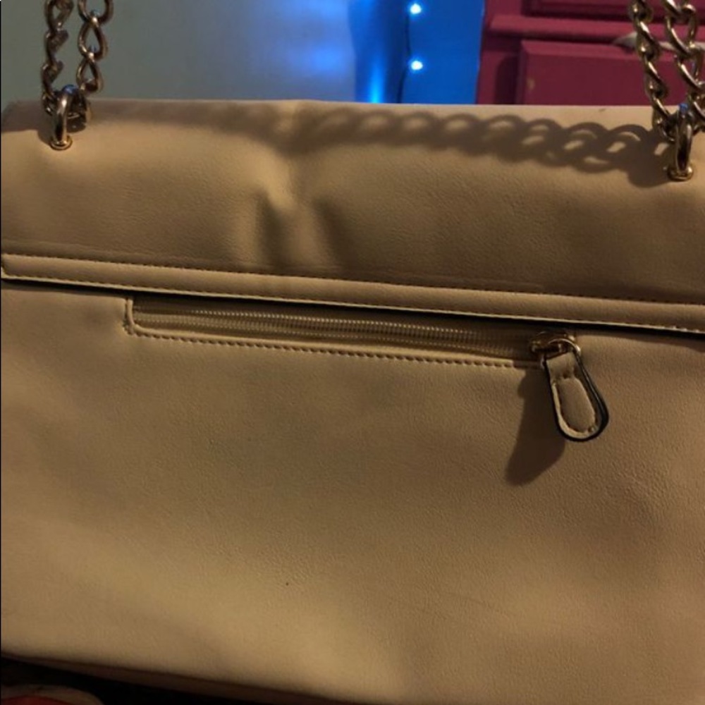 Purse - Picture 2 of 4